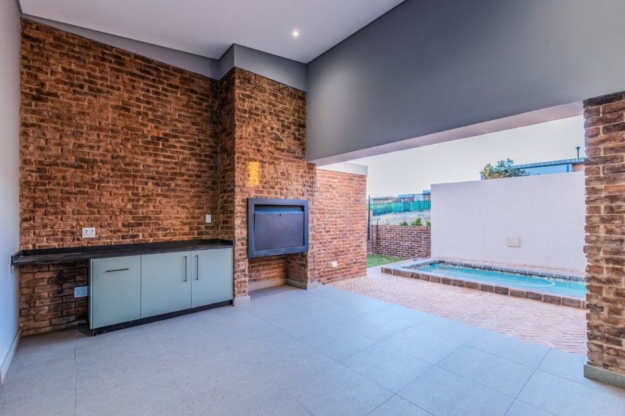 3 Bedroom Property for Sale in Vyfhoek A H North West